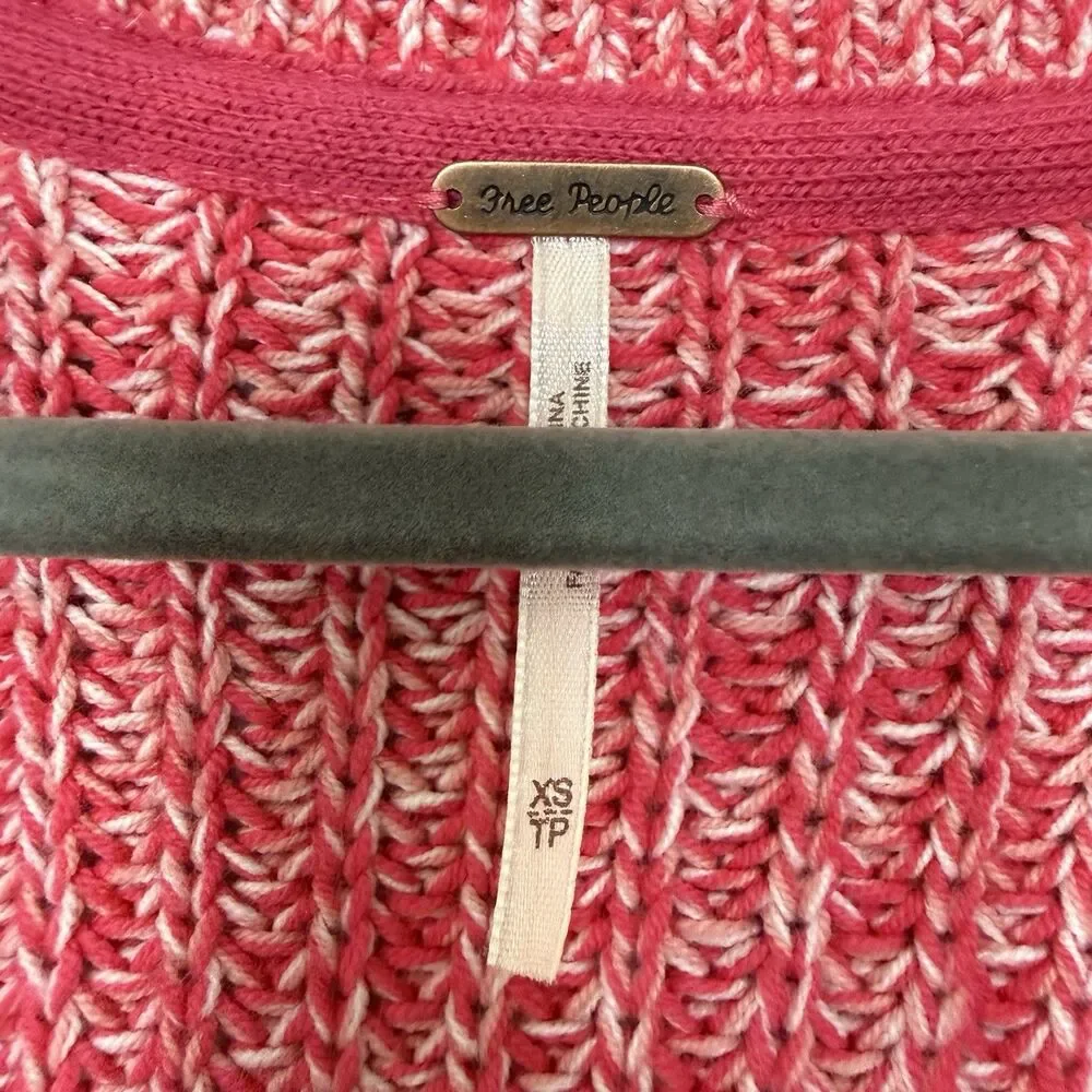 Free People Love This City Collared V-Neck Pink Knit Sweater Size XS